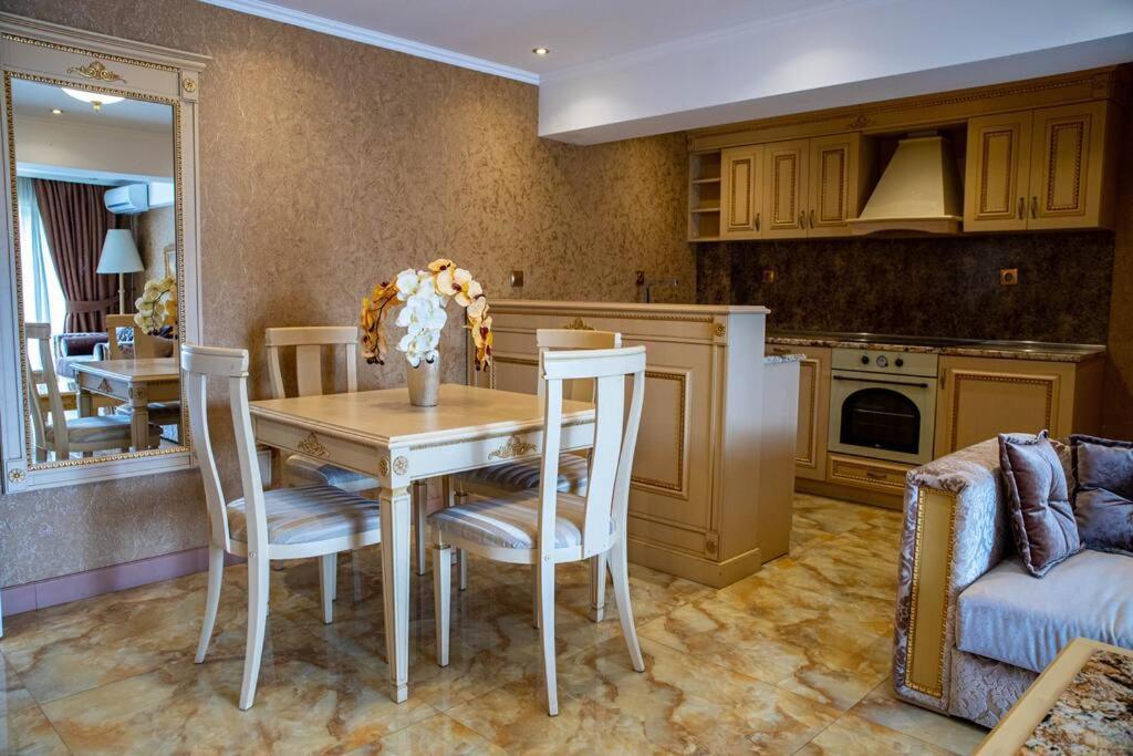 Luxury Apartment 'Rich' Welingrad Zewnętrze zdjęcie